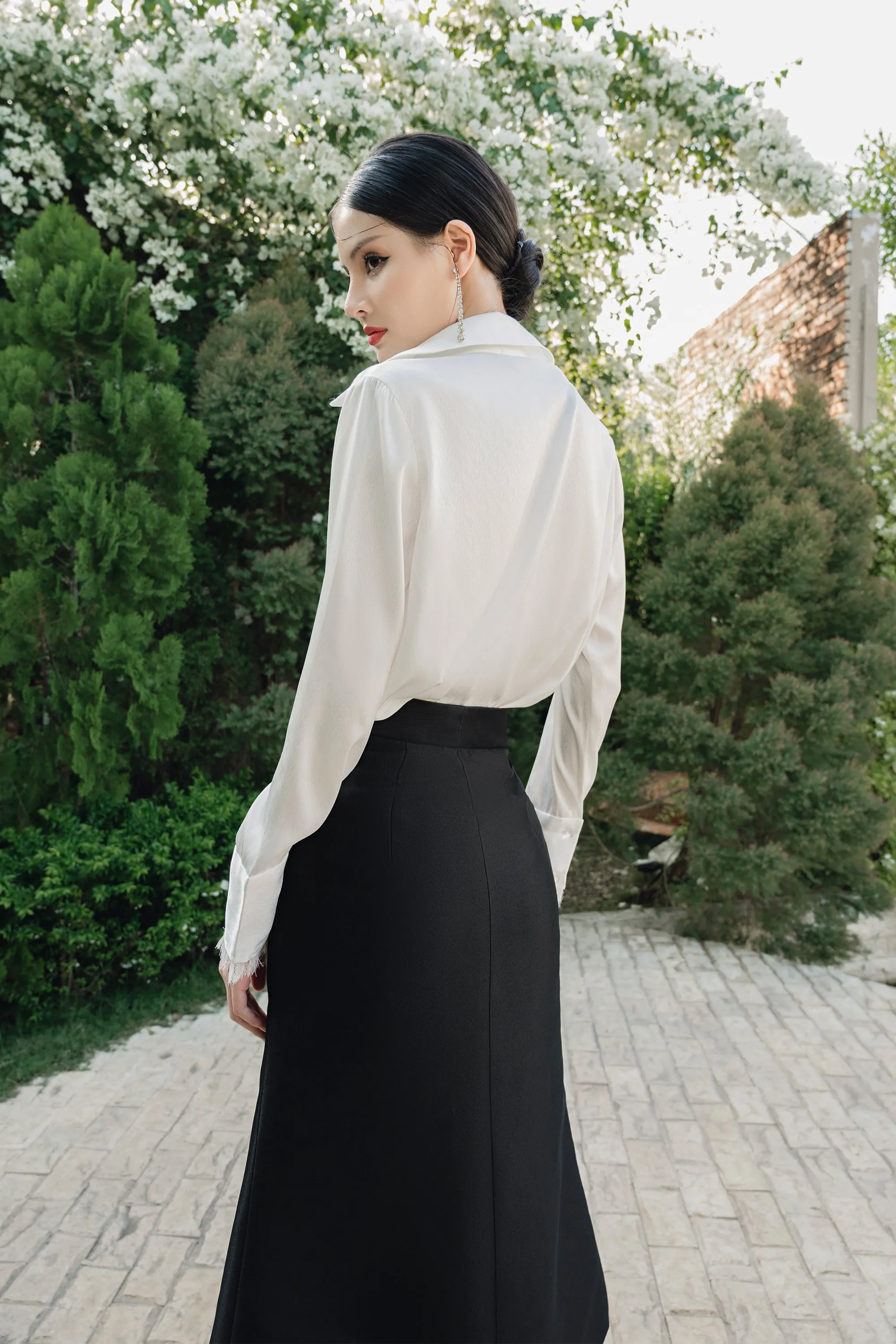 Evelyn Straight Long Sleeved Surah Silk Shirt