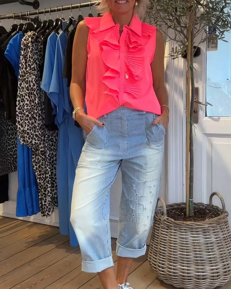 Fashionable ruffle lapel sleeveless blouse