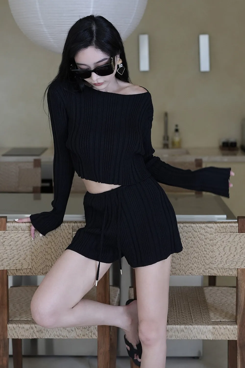 坑條針織抽繩短褲<br>WIDE RIBBED KNIT SHORTS