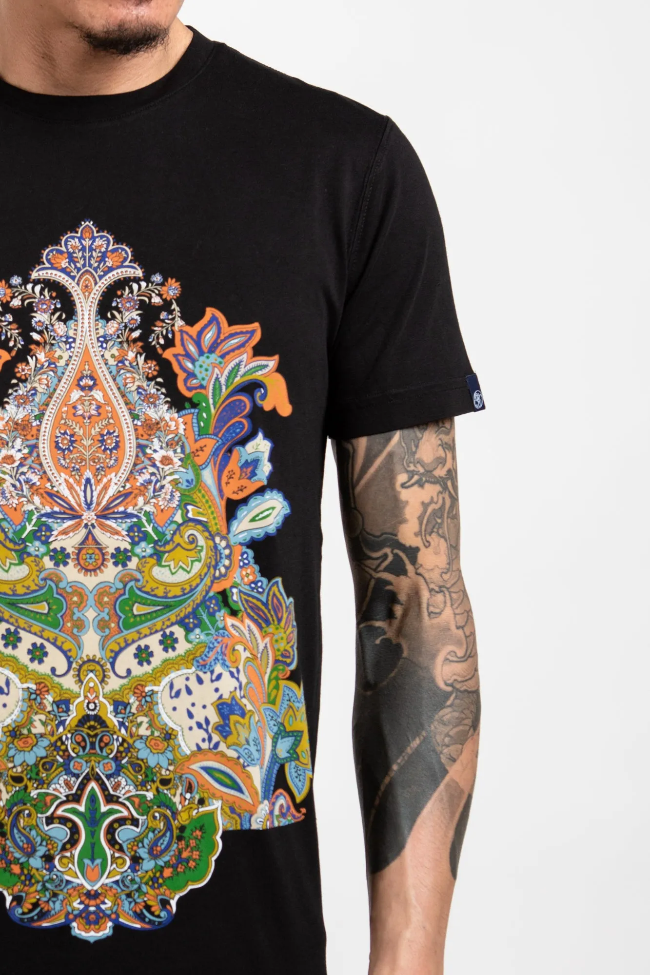 Nimanz T-Shirt - Black Lotus