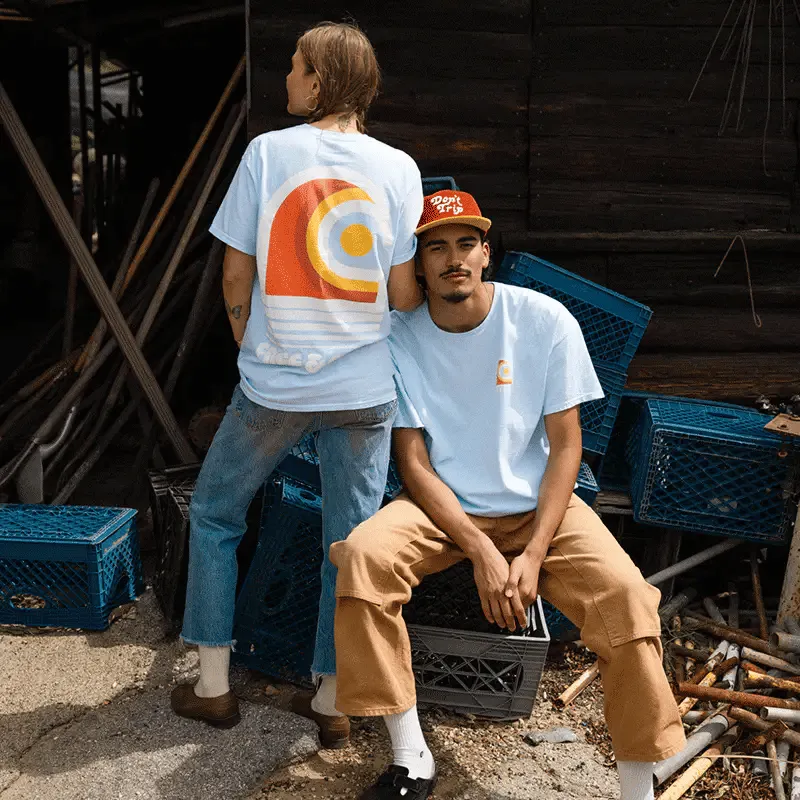 RETRO WAVE SS TEE - Light Blue