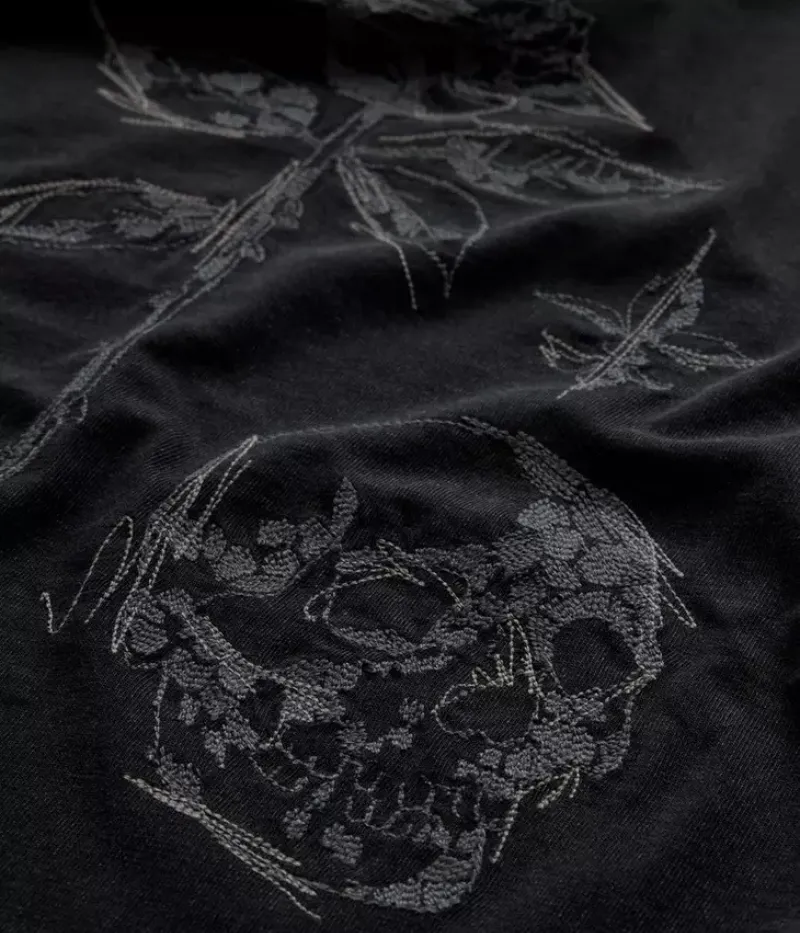 Rose Skull Crew in Black