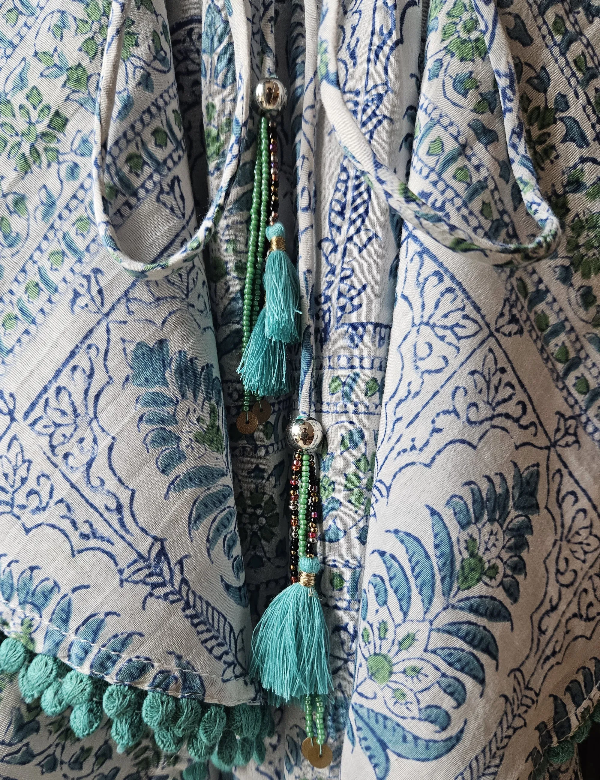 Short Kaftan, Sanoobar