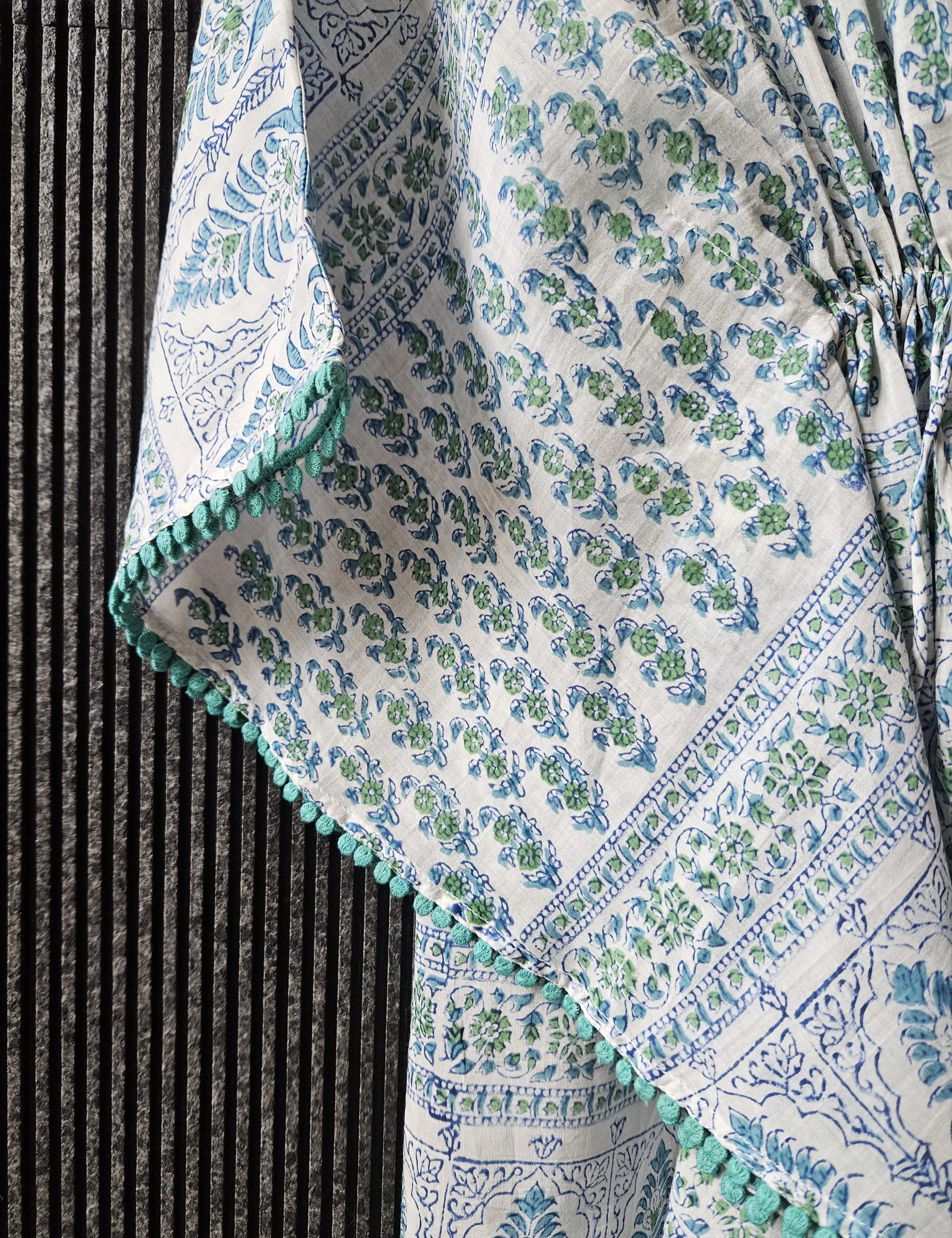 Short Kaftan, Sanoobar