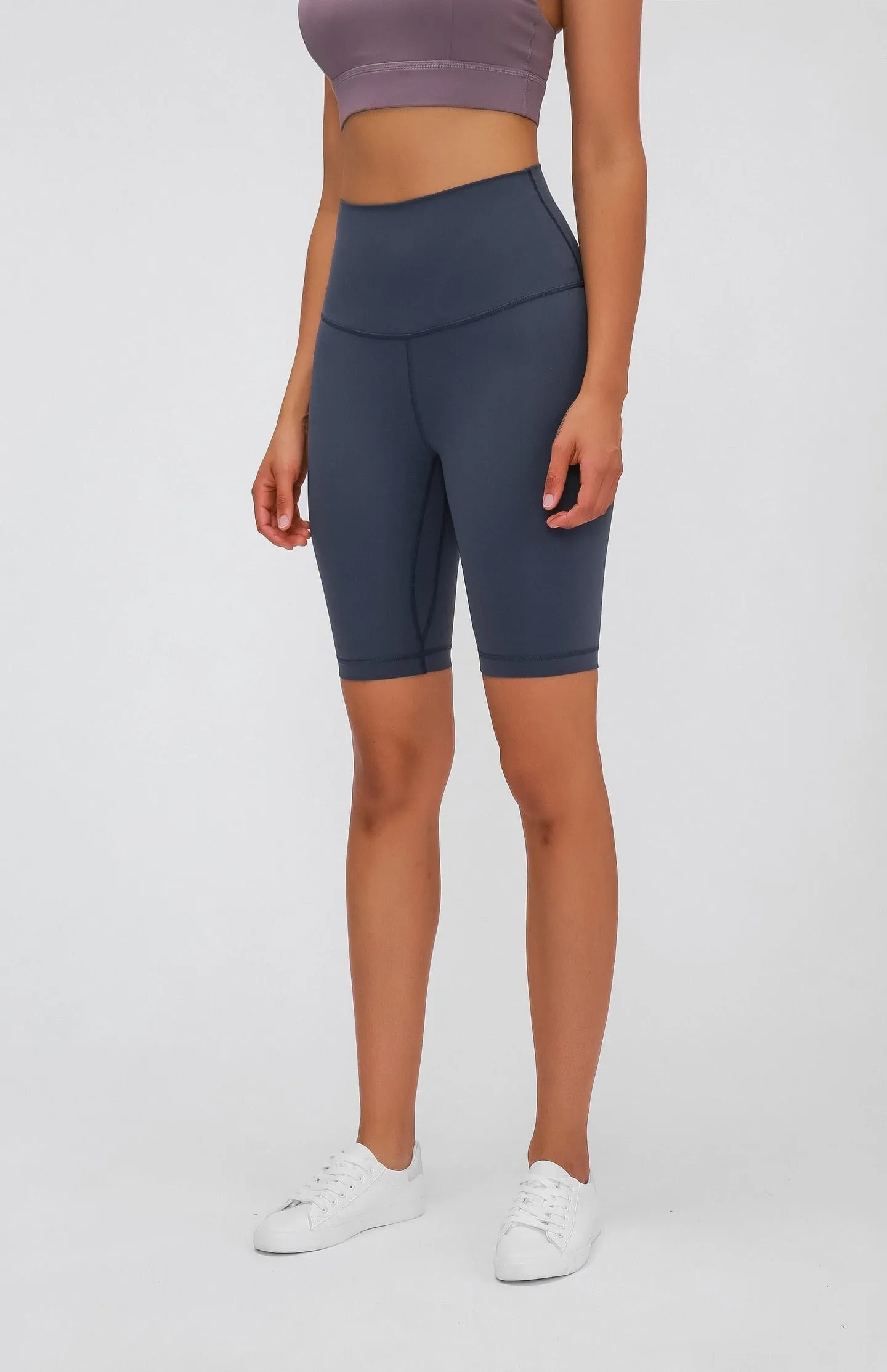Tangs Display - High-Waist Dynamic Bicycle Shorts 9"