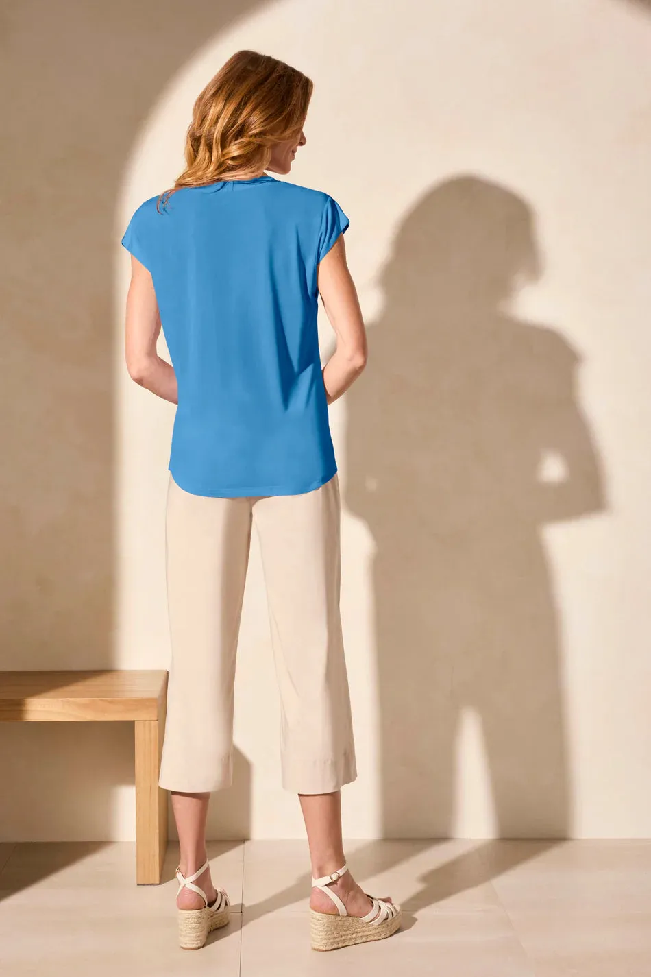 TR2034o Cap Sleeve V-Neck Top